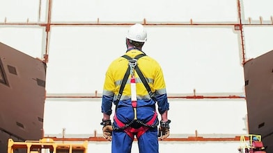 construction-of-the-world-'s-first-floating-lng-project-.-general-view-of-the-samsung-heavy-industries-ship-yard-where-the-prelude-flng-is-being-constructed