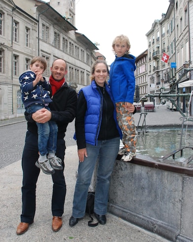 Kylie together with her family