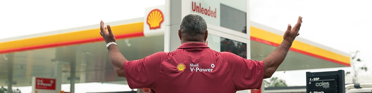 Petero Civoniceva at a Shell site