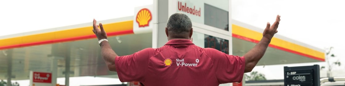 Petero Civoniceva at a Shell site