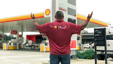 Petero Civoniceva at a Shell site