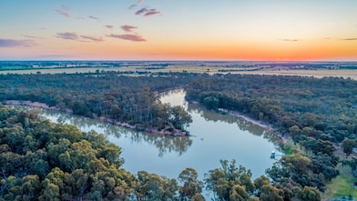 Looking over the Murray River at sunset
